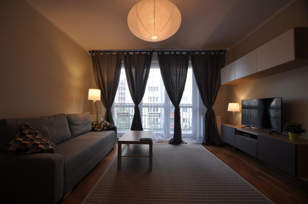 Fieldorfa Apartment Варшава Екстериор снимка